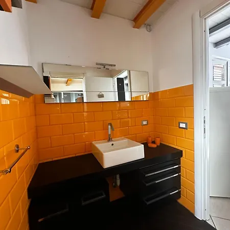 La Casetta Del Centro Luminoso Loft Con Terrazzo E Giardino Apartmán *