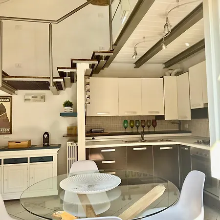 Apartman La Casetta Del Centro Luminoso Loft Con Terrazzo E Giardino Biella