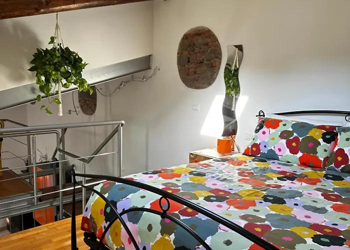 アパート La Casetta Del Centro Luminoso Loft Con Terrazzo E Giardino ビエッラ